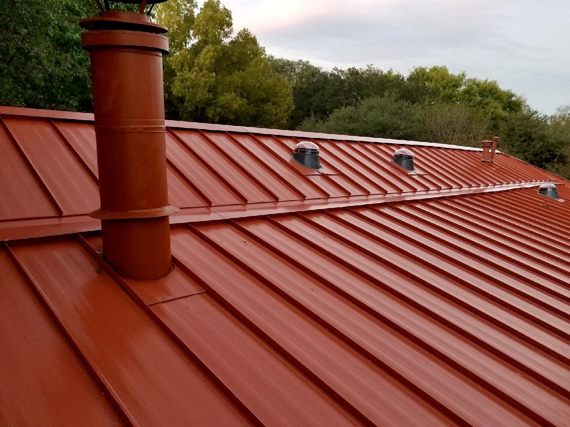 roof-g2f3f478e9_1920